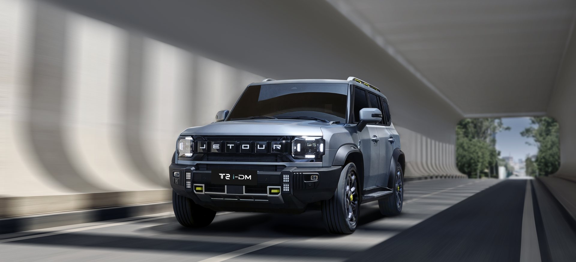 Jetour T2 i-DM on the highway