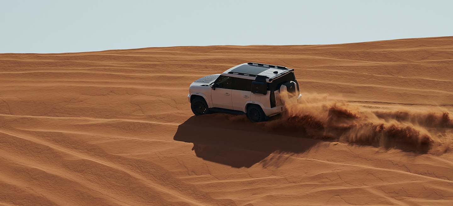 Jetour T2 i-DM hybrid SUV, powered by a 1.5L turbo engine and dual electric motors, highlighting its eco-friendly, high-p
