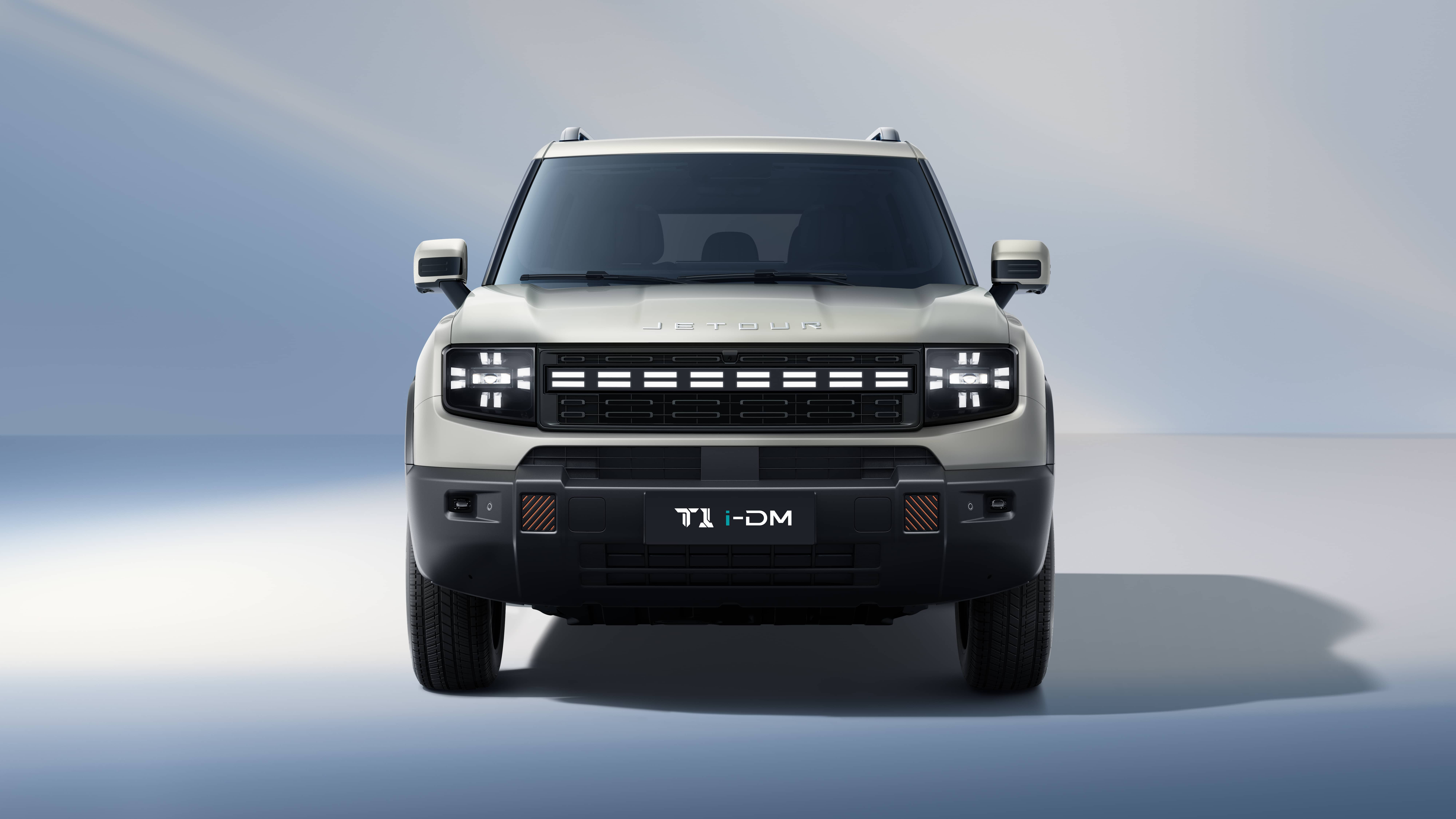 Head-on direct front view highlighting the bold grille and signature headlights of the Jetour T1-iDM